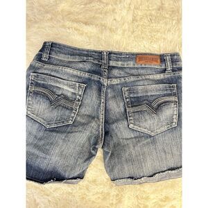Free Culture Womens Size 11 Distressed Medium Wash Cuffed Denim Jean Shorts